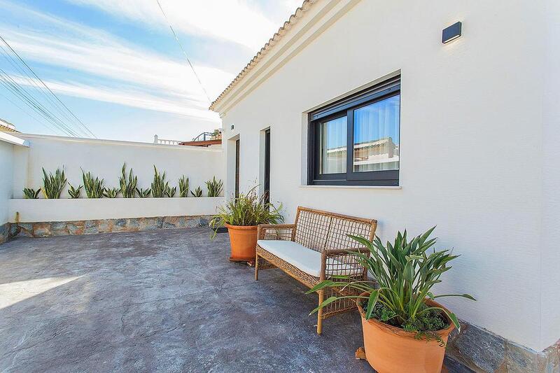 Maison de Ville à vendre dans Torrevieja, Alicante