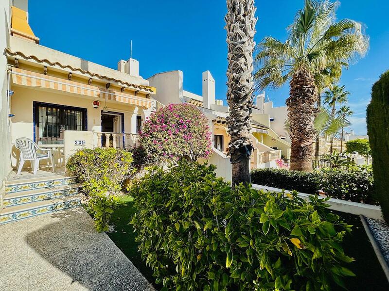 Townhouse for sale in Orihuela Costa, Alicante