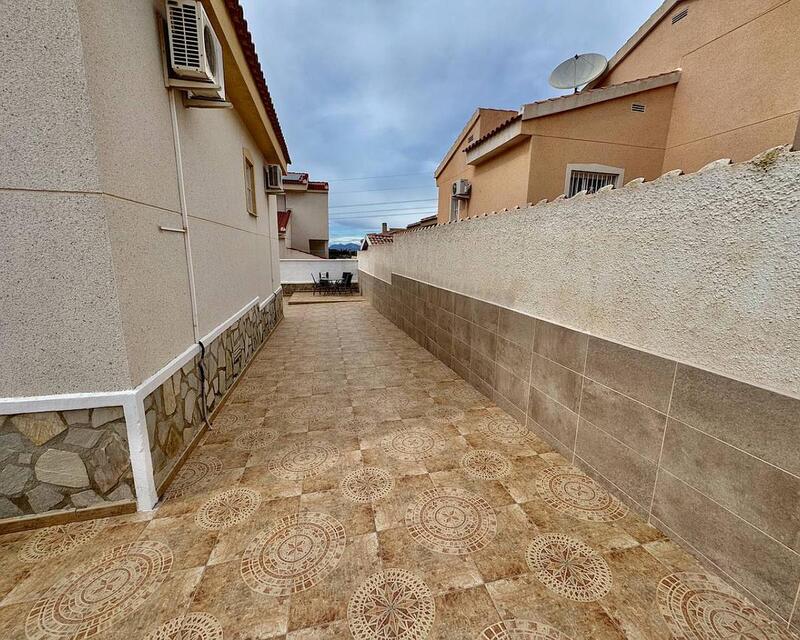 2 Cuarto Villa en venta