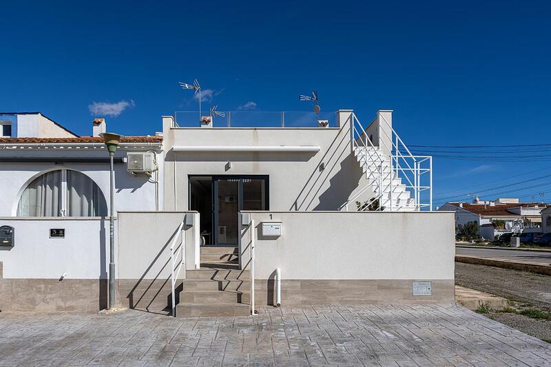 Maison de Ville à vendre dans Torrevieja, Alicante