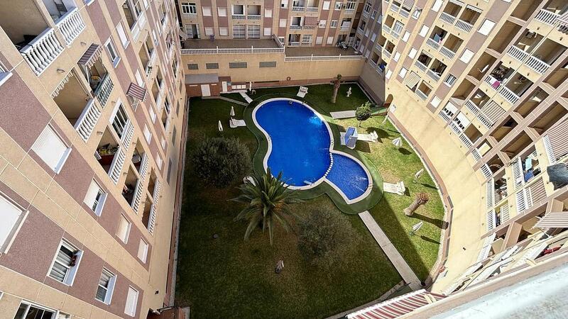 Appartement zu verkaufen in Torrevieja, Alicante