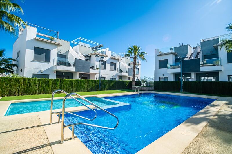 Appartement Te koop in Pilar de la Horadada, Alicante