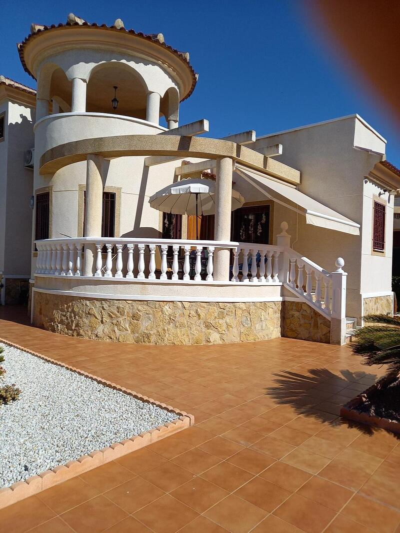 3 bedroom Villa for sale