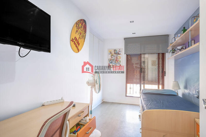 3 bedroom Apartment for sale