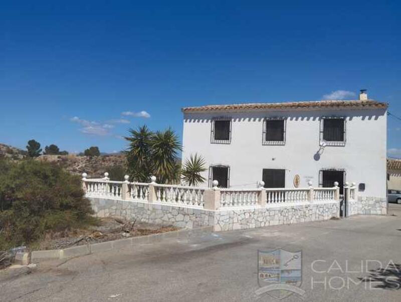 Townhouse for sale in Arboleas, Almería