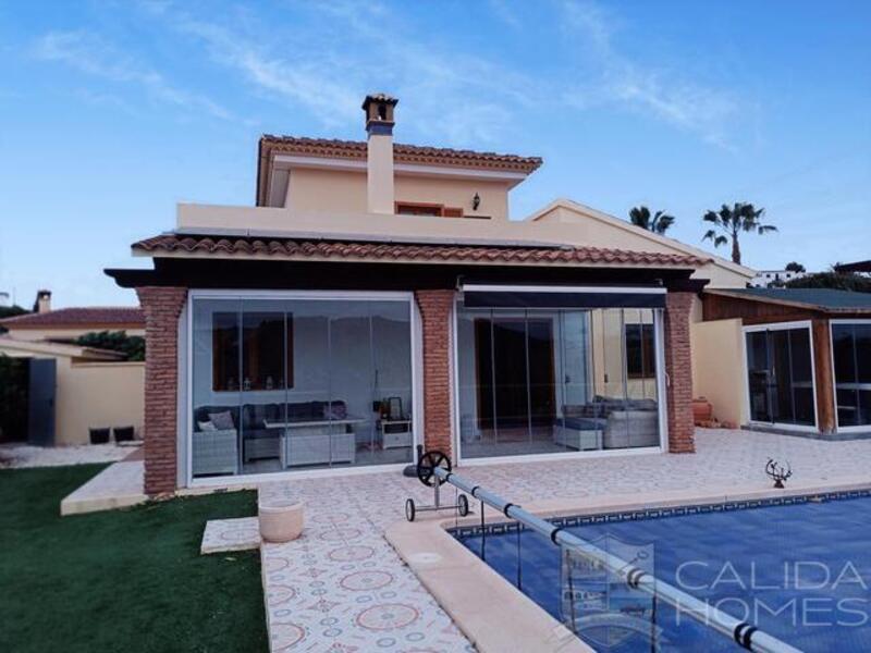 Villa Te koop in Arboleas, Almería