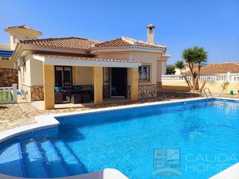 Villa Te koop in Arboleas, Almería