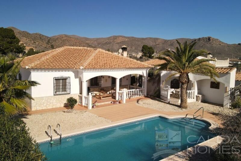 Villa for sale in Arboleas, Almería