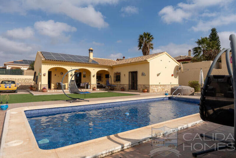 Villa for sale in Arboleas, Almería