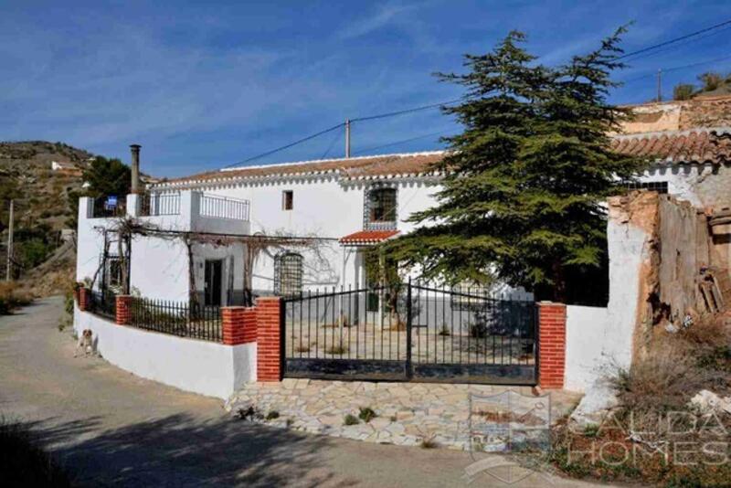 Landhaus zu verkaufen in Las Pocicas, Almería