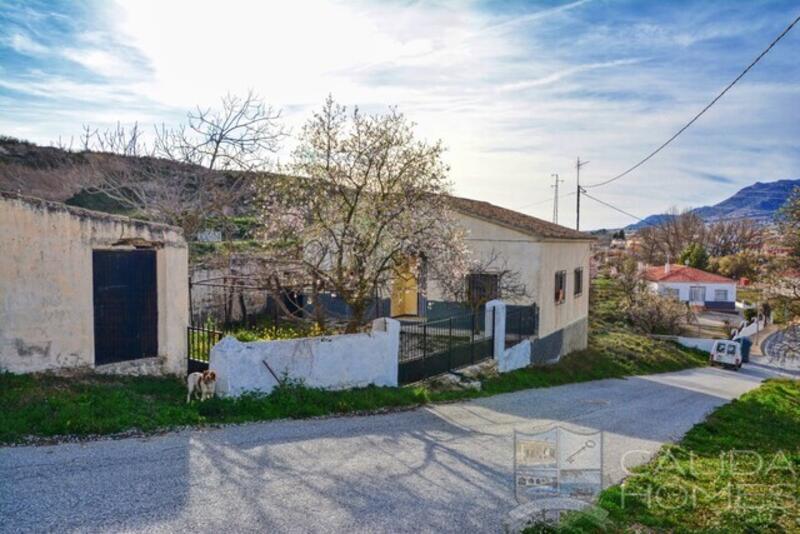 2 Schlafzimmer Landhaus zu verkaufen