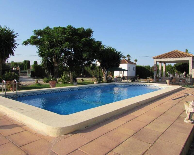 Country House for sale in Dolores, Alicante