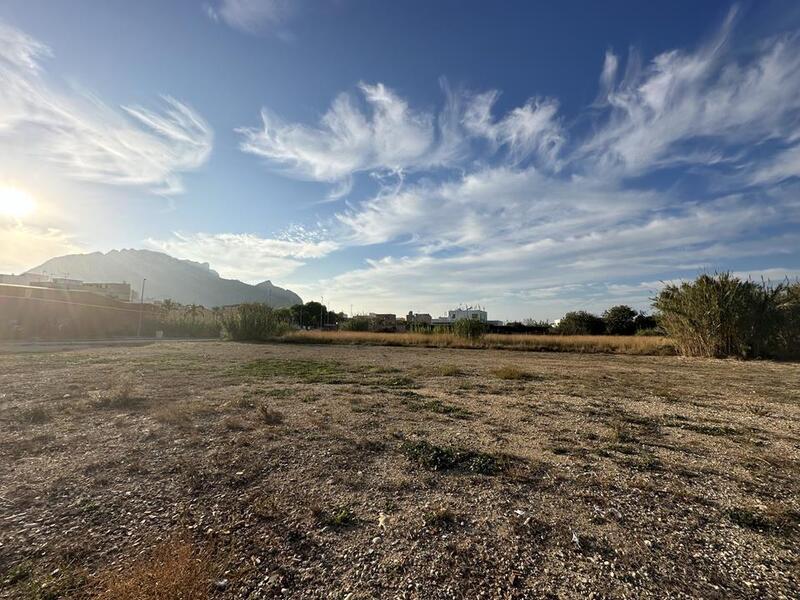 земля продается в Els Poblets, Alicante