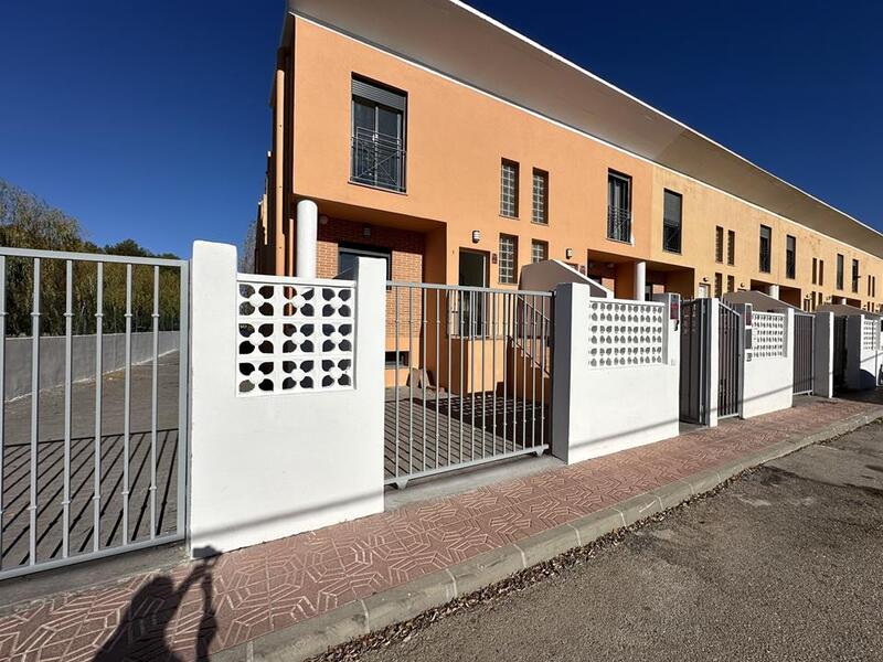 Duplex zu verkaufen in Els Poblets, Alicante