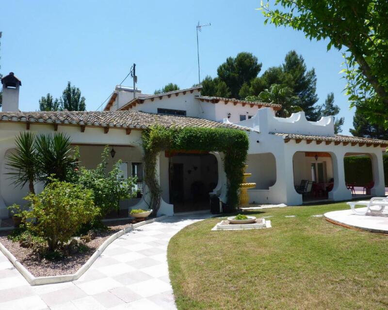 Casa de Campo en venta en Castalla, Alicante