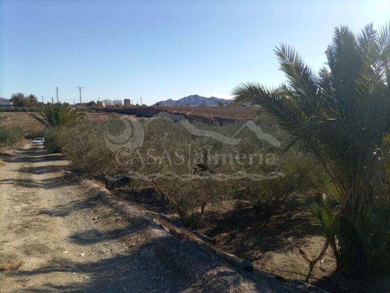земля продается в Huercal-Overa, Almería