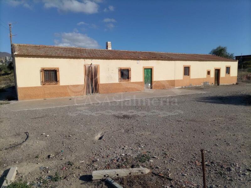 Деревенский Дом продается в Huercal-Overa, Almería