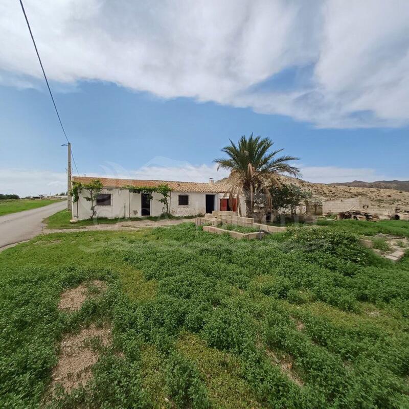 Landhuis Te koop in Santa Maria de Nieva, Almería
