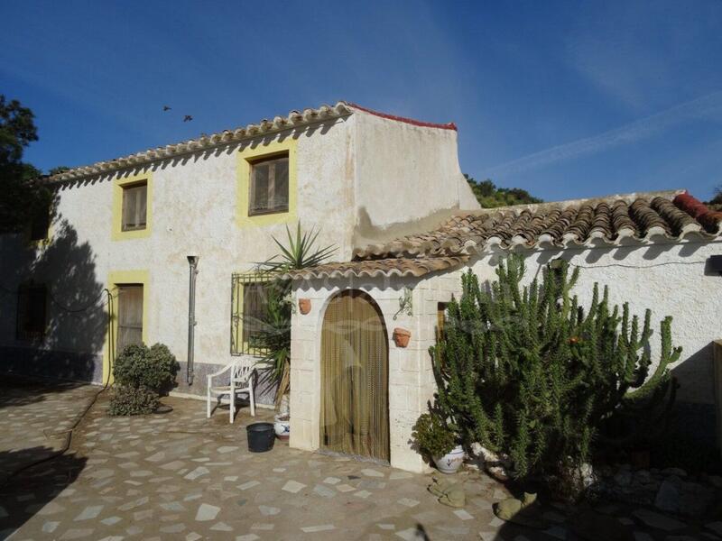 Landhuis Te koop in Urcal, Almería