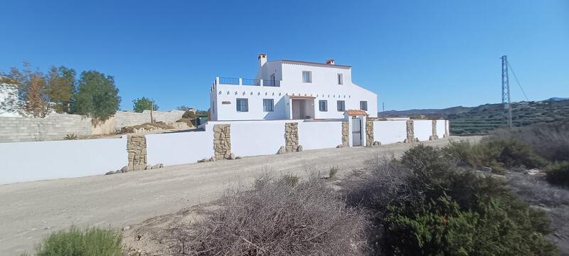 Herregård til salgs i Santa Maria de Nieva, Almería