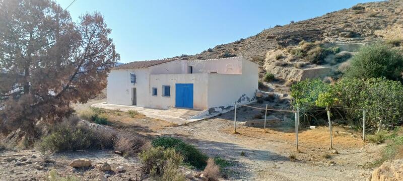 Herregård til salgs i Santopetar, Almería