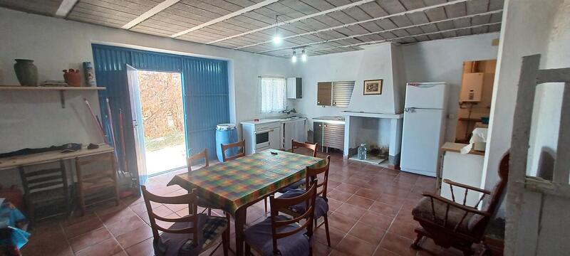 5 bedroom Country House for sale