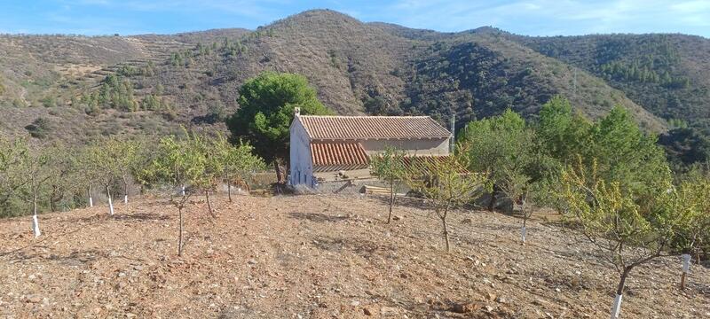 Country House for sale in Lubrin, Almería