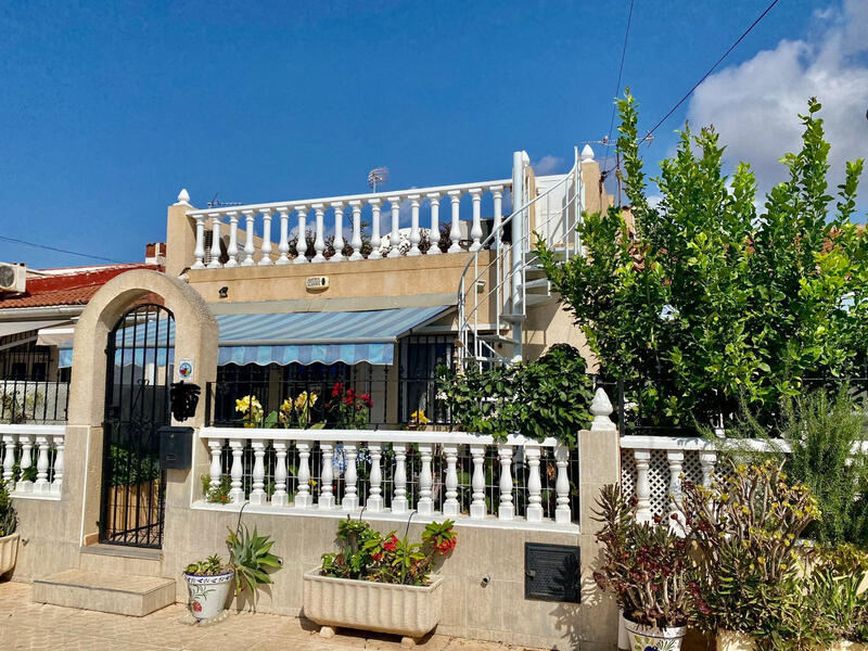 Stadthaus zu verkaufen in Torrevieja, Alicante