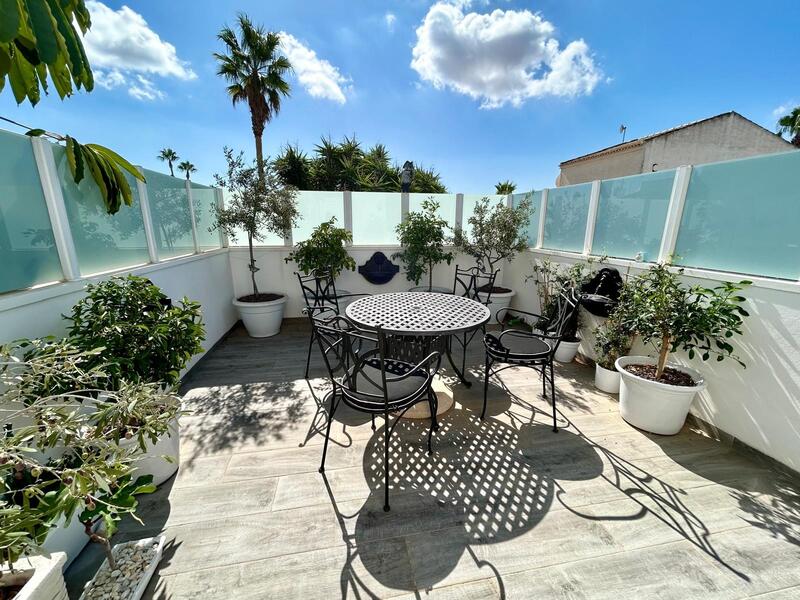 2 Cuarto Villa en venta