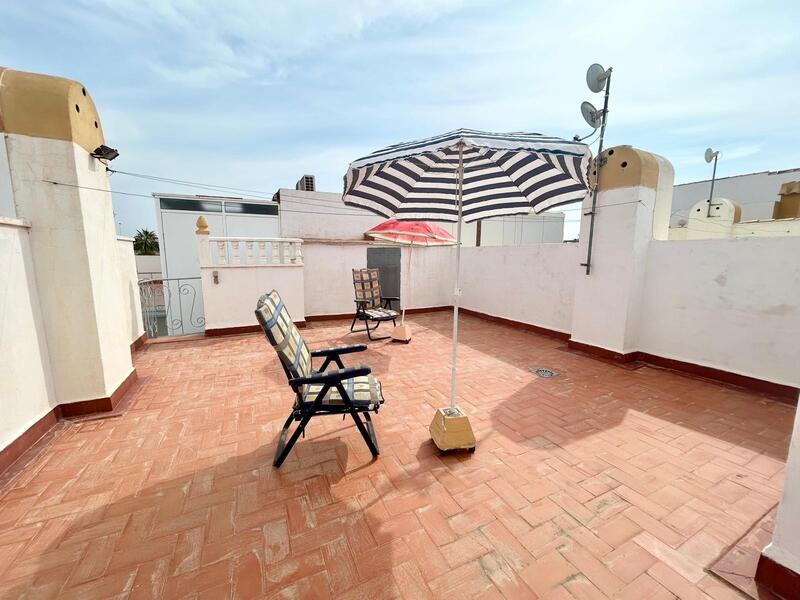 2 Cuarto Villa en venta