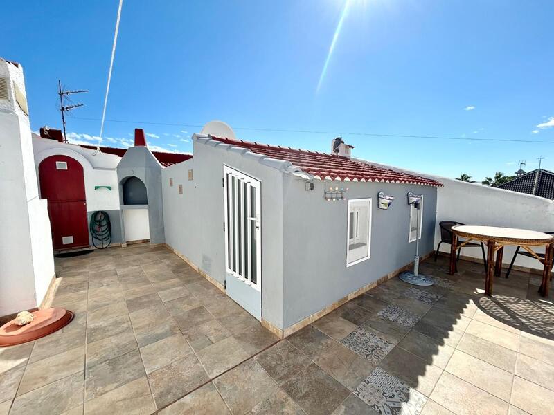 2 Cuarto Villa en venta