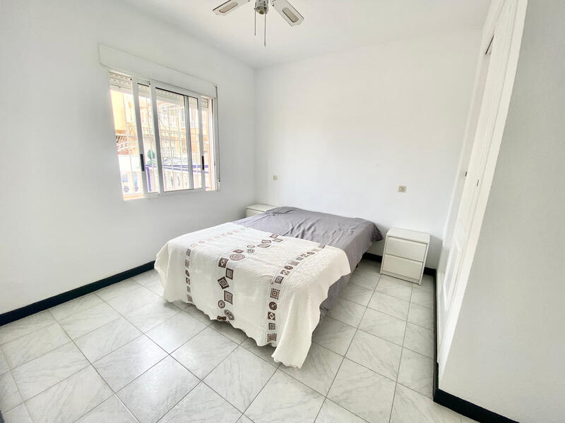 2 Cuarto Villa en venta