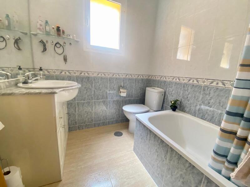 2 Cuarto Villa en venta