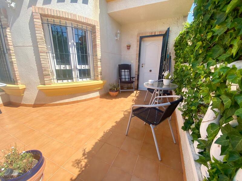 2 Cuarto Villa en venta