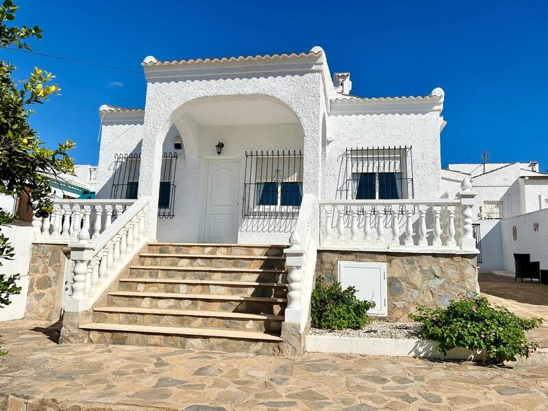 2 bedroom Villa for sale