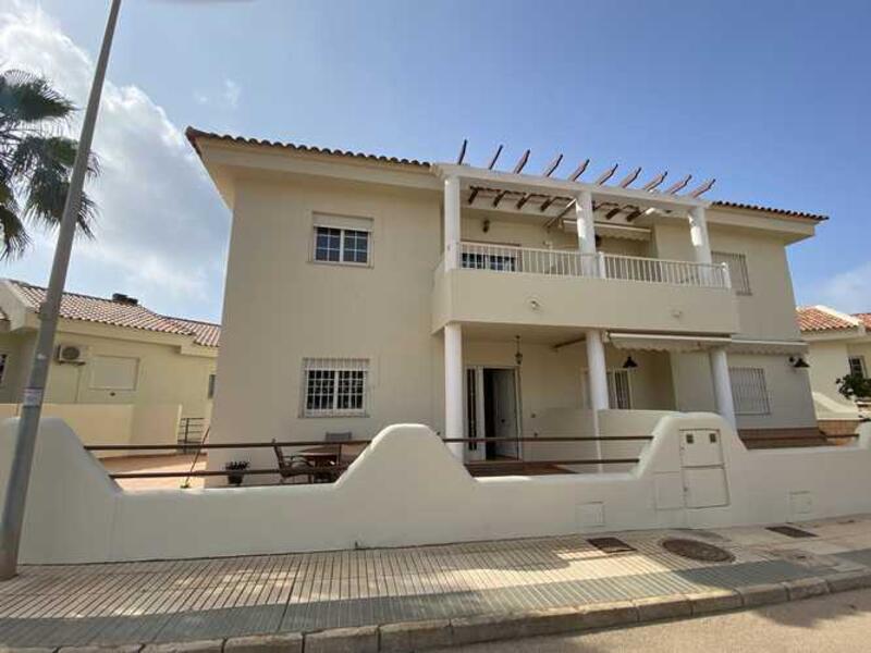 Villa til salgs i Isla Plana, Murcia