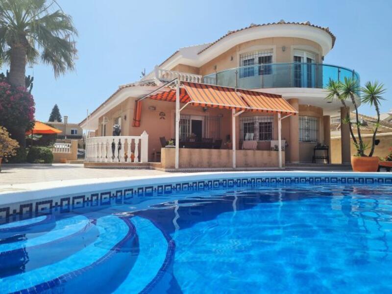 Villa til salgs i Estrella Mar, Murcia