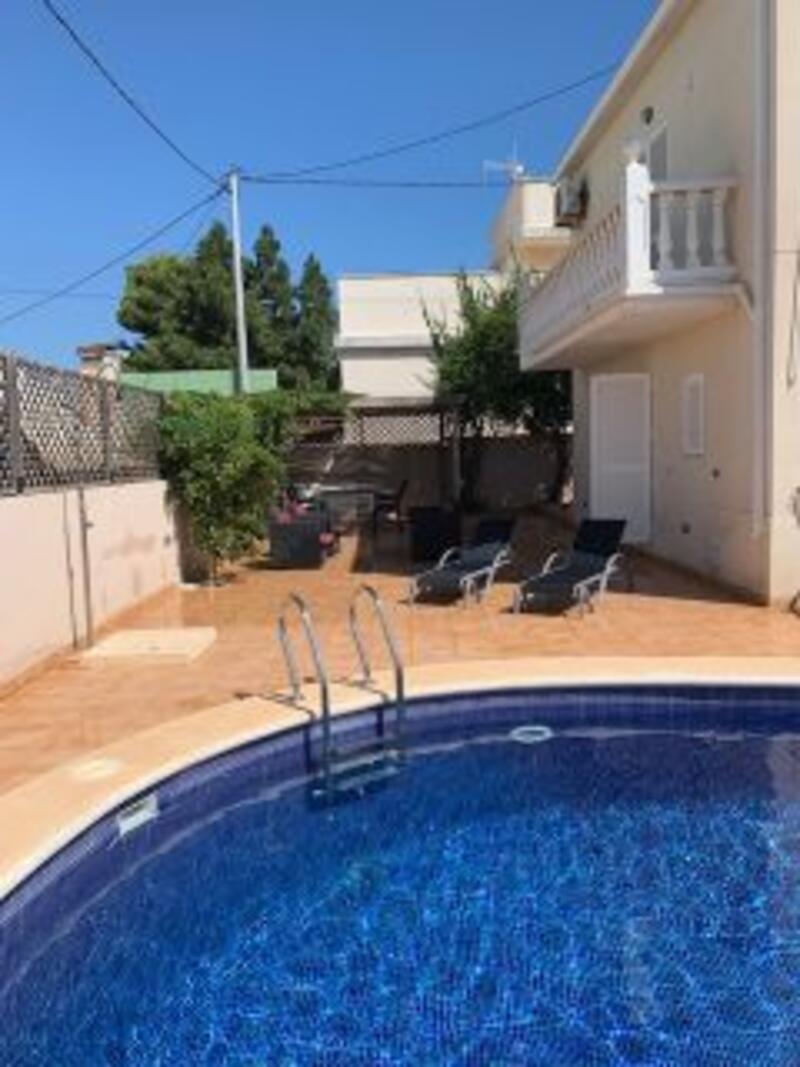 Villa for sale in El Carmoli, Murcia