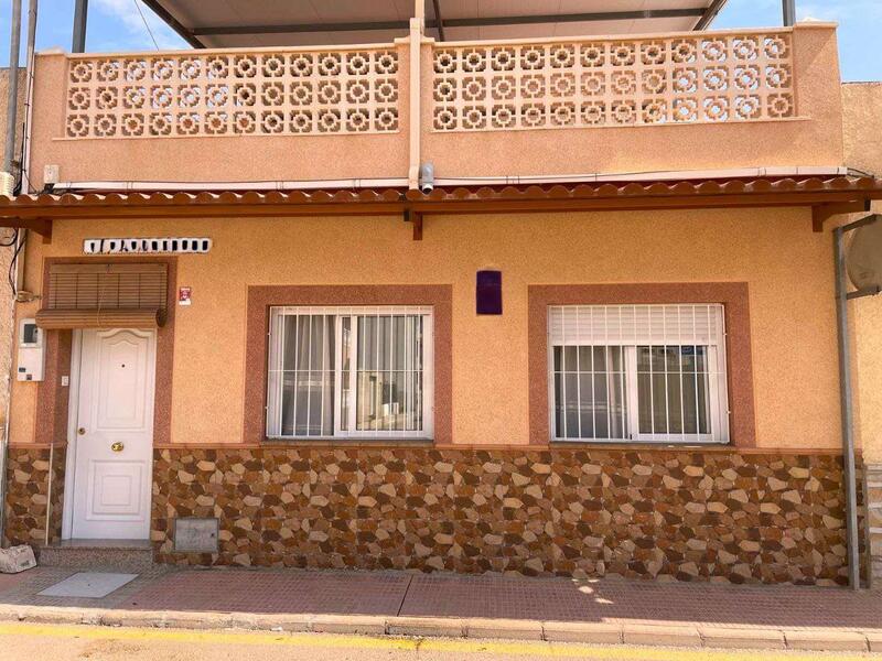 Villa til salgs i Los Alcazares, Murcia