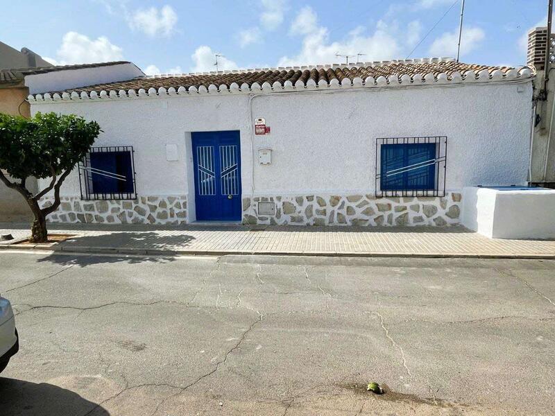 Villa en venta en Los Alcazares, Murcia