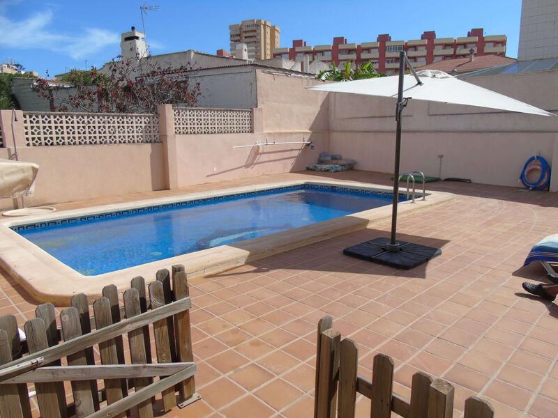 4 Cuarto Villa en venta