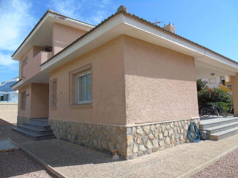 4 Cuarto Villa en venta