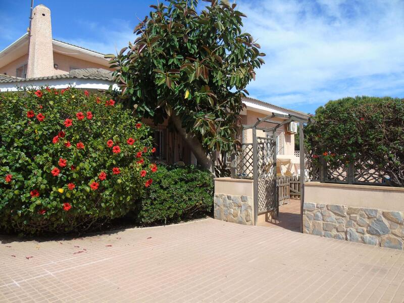 4 Cuarto Villa en venta