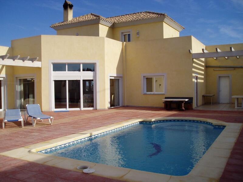 Villa en venta en Las Barracas, Murcia