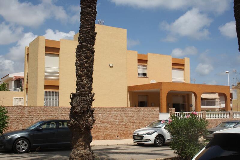 5 Cuarto Villa en venta