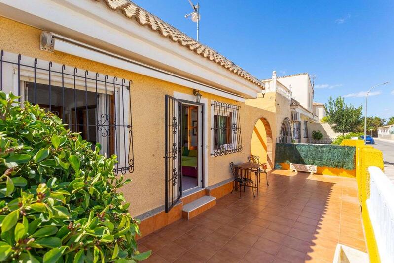 2 Cuarto Villa en venta