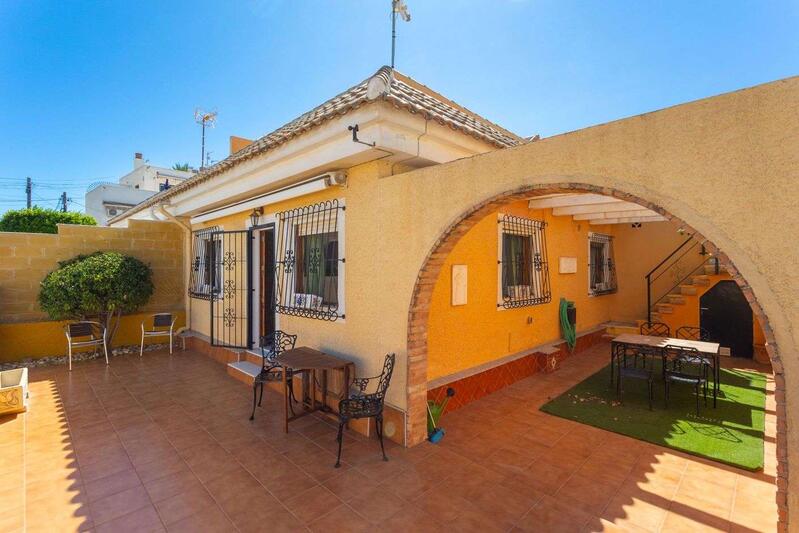 2 Cuarto Villa en venta