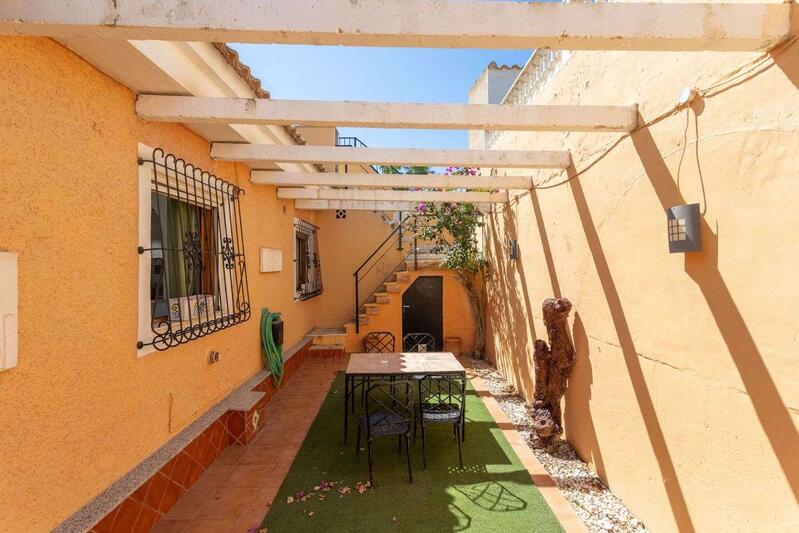 2 Cuarto Villa en venta