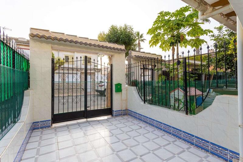 2 Cuarto Villa en venta