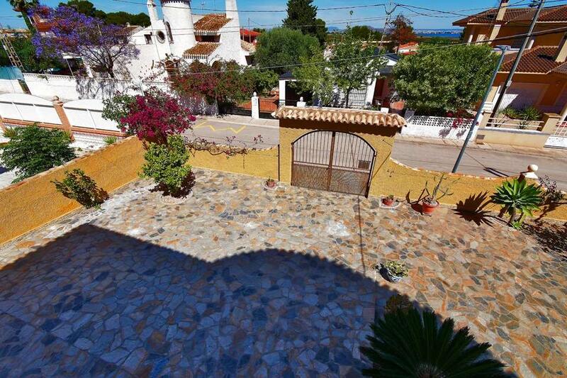 3 Cuarto Villa en venta